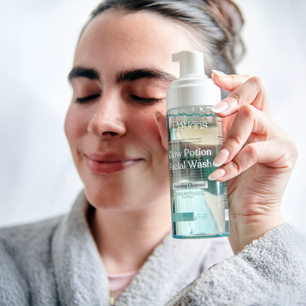 Glow Facial Wash - Deep Cleansing with Salicylic Acid & Niacinamide